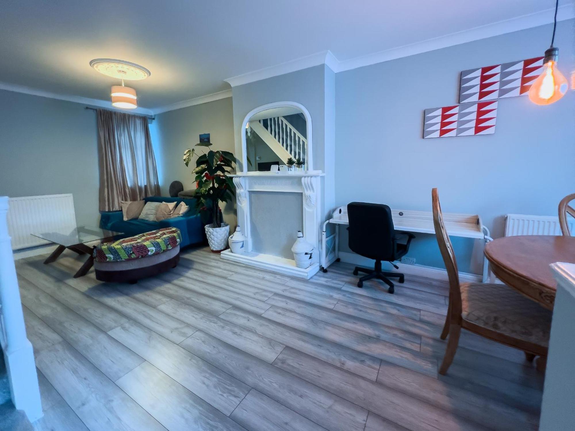 Spacious Retreat - Remote Worker & Family Friendly Portsmouth Luaran gambar